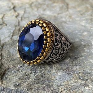 Elegant Blue and Gold Men's Ring